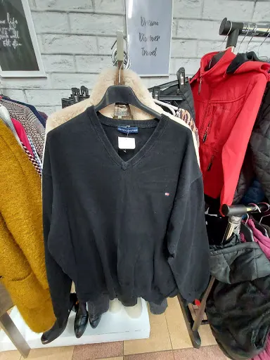 Galeria odzieży używanej u Wioli